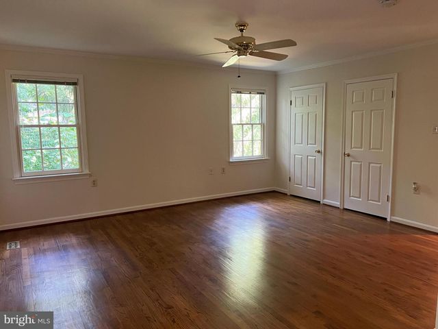 10101 ALSACE CT, Great Falls, VA 22066