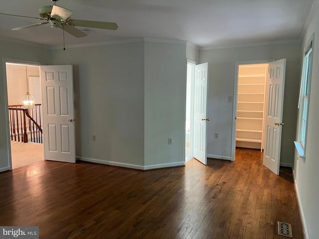 10101 ALSACE CT, Great Falls, VA 22066