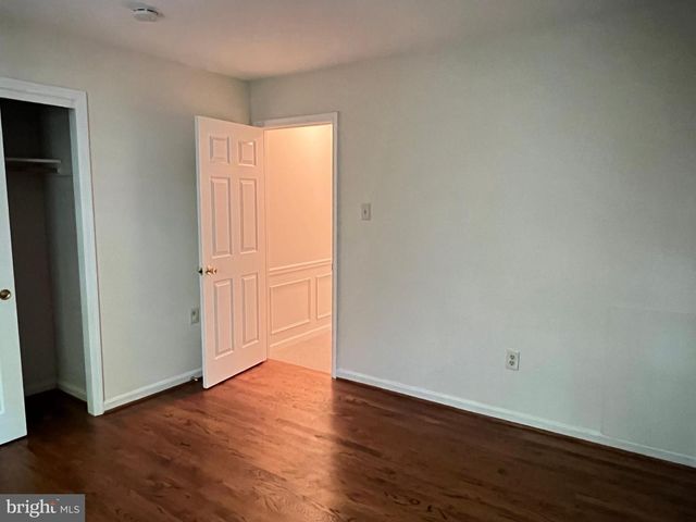 10101 ALSACE CT, Great Falls, VA 22066