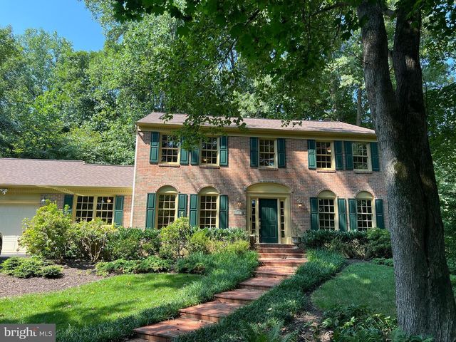 10101 ALSACE CT, Great Falls, VA 22066