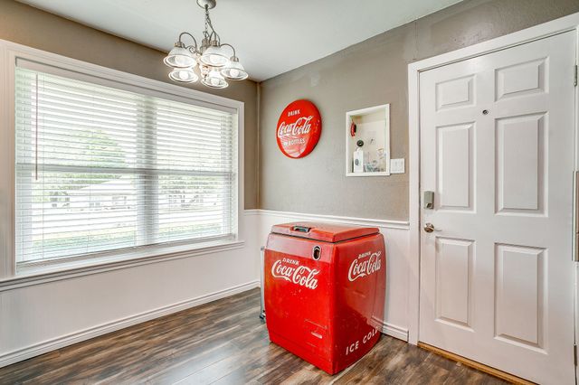 406 Country Club Drive, Joshua, TX 76058