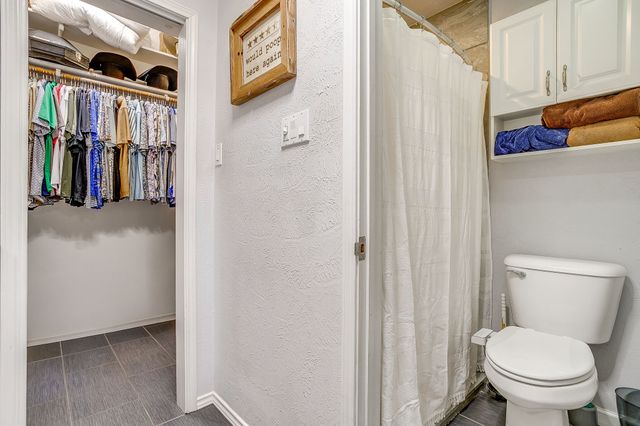 406 Country Club Drive, Joshua, TX 76058