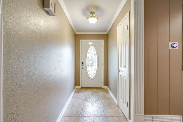 406 Country Club Drive, Joshua, TX 76058