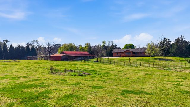 7931 Short Tail Springs Road, Ooltewah, TN 37363