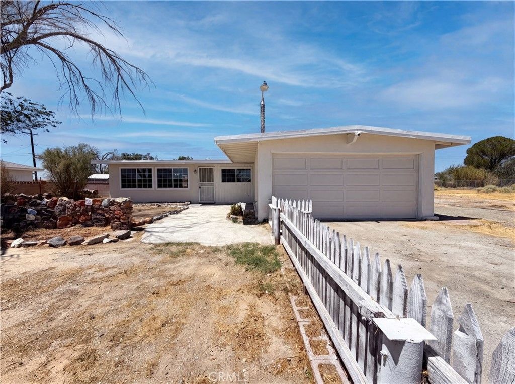 Image 16 of property listing at 13325 Lamel, Edwards, CA 93523