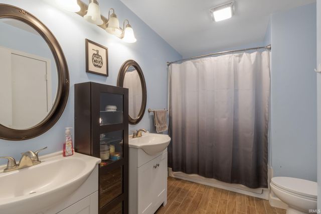 17271 Darden Road, South Bend, IN 46635