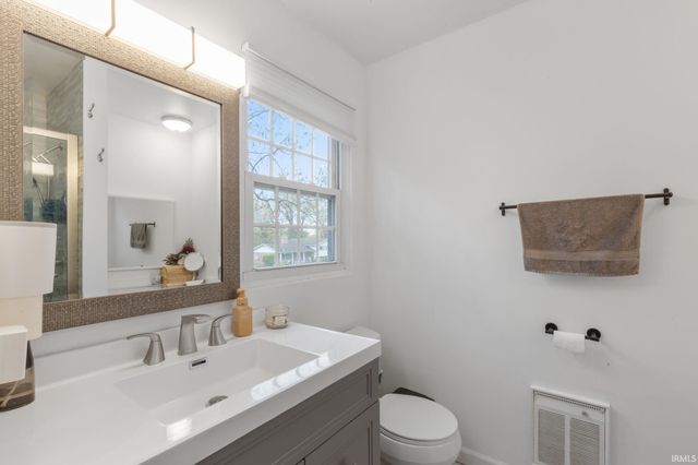 17271 Darden Road, South Bend, IN 46635