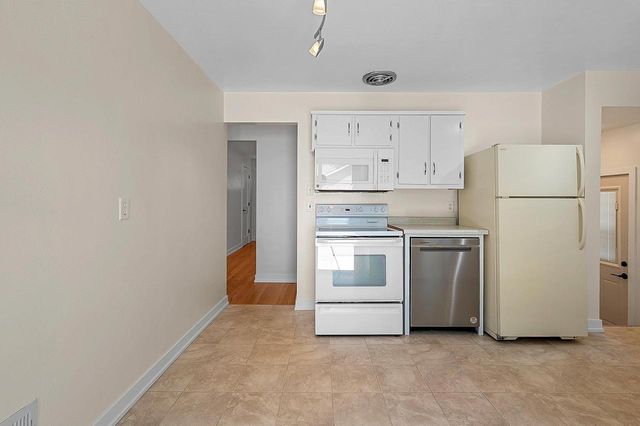 250 TAFT STREET, Green Bay, WI 54301