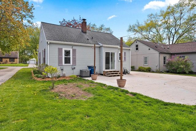 250 TAFT STREET, Green Bay, WI 54301