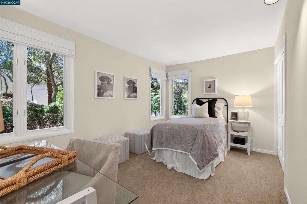 Image 26 of property listing at 1 Greenwood Ct, Orinda, CA 94563