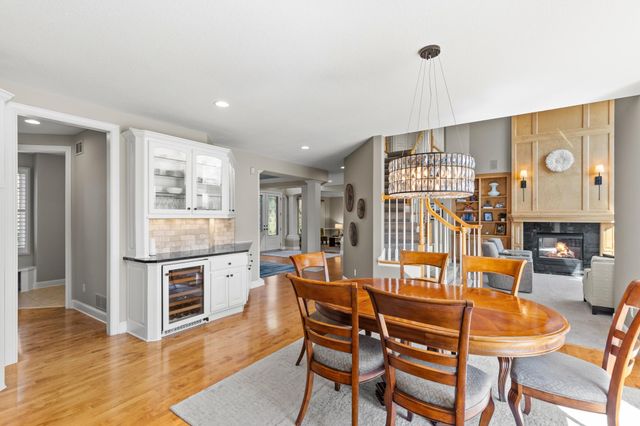 18434 Bearpath Trail, Eden Prairie, MN 55347