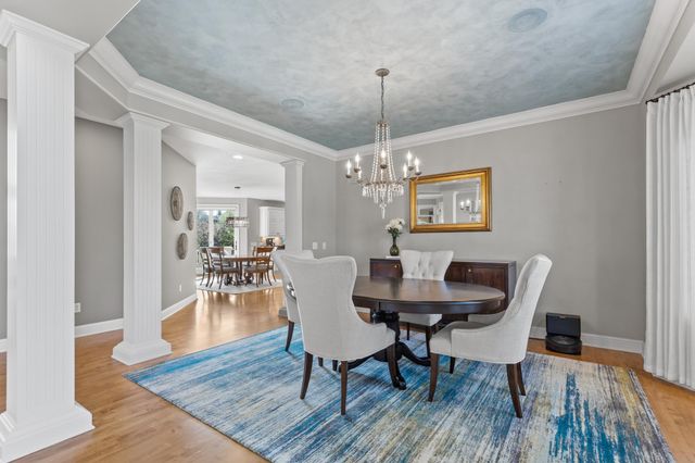 18434 Bearpath Trail, Eden Prairie, MN 55347
