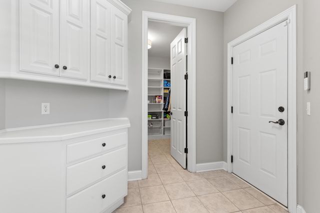 18434 Bearpath Trail, Eden Prairie, MN 55347