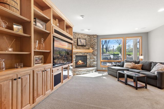 18434 Bearpath Trail, Eden Prairie, MN 55347