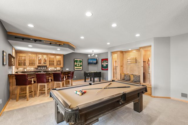 18434 Bearpath Trail, Eden Prairie, MN 55347