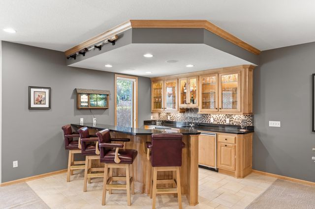 18434 Bearpath Trail, Eden Prairie, MN 55347