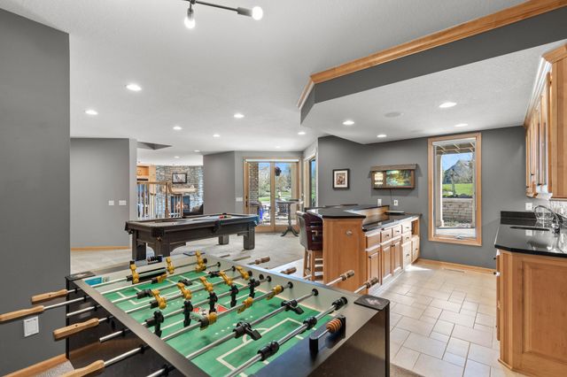 18434 Bearpath Trail, Eden Prairie, MN 55347
