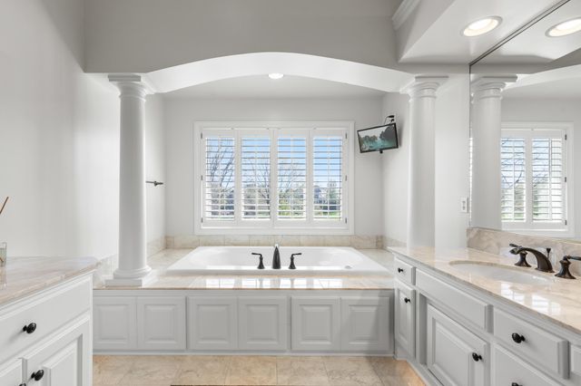 18434 Bearpath Trail, Eden Prairie, MN 55347