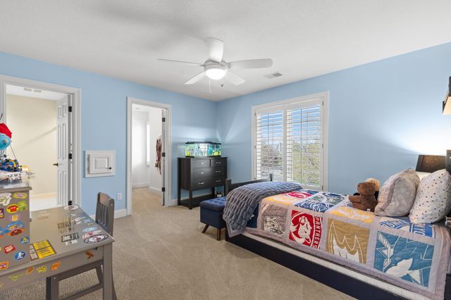 18434 Bearpath Trail, Eden Prairie, MN 55347