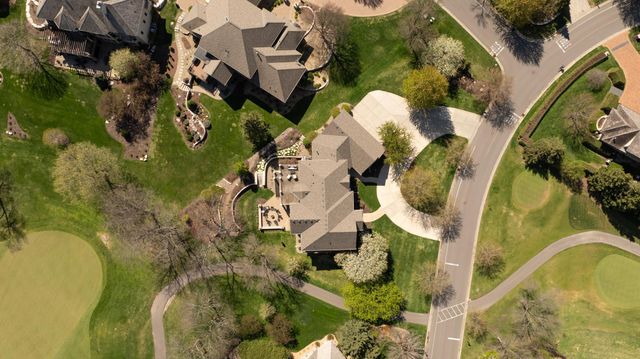 18434 Bearpath Trail, Eden Prairie, MN 55347