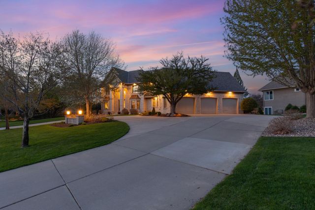 18434 Bearpath Trail, Eden Prairie, MN 55347