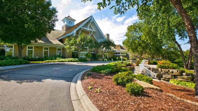 18434 Bearpath Trail, Eden Prairie, MN 55347