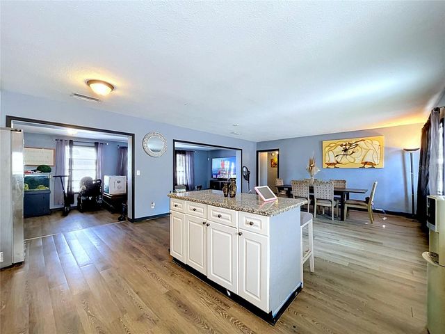 801 51ST AVENUE S, St Petersburg, FL 33705