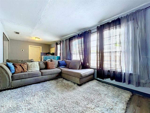 801 51ST AVENUE S, St Petersburg, FL 33705