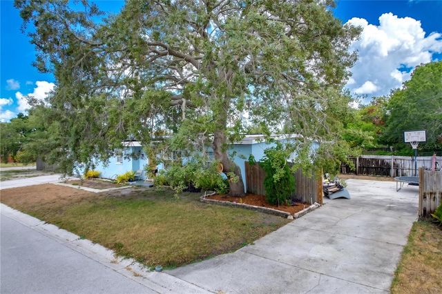 801 51ST AVENUE S, St Petersburg, FL 33705