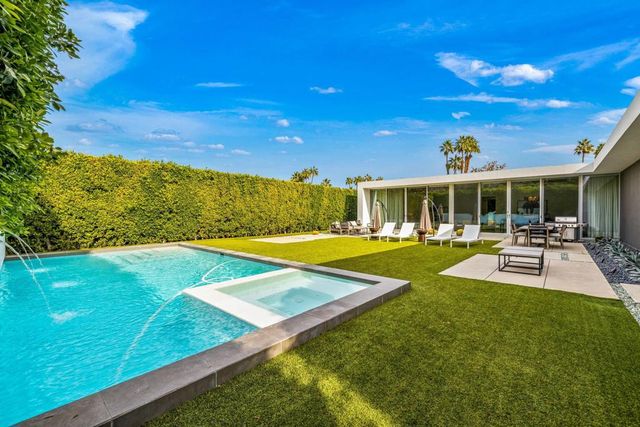 1961 S Palm Canyon Drive, Palm Springs, CA 92264