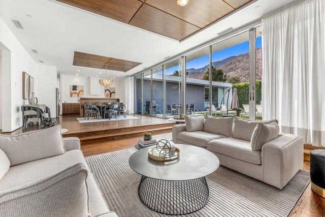 1961 S Palm Canyon Drive, Palm Springs, CA 92264