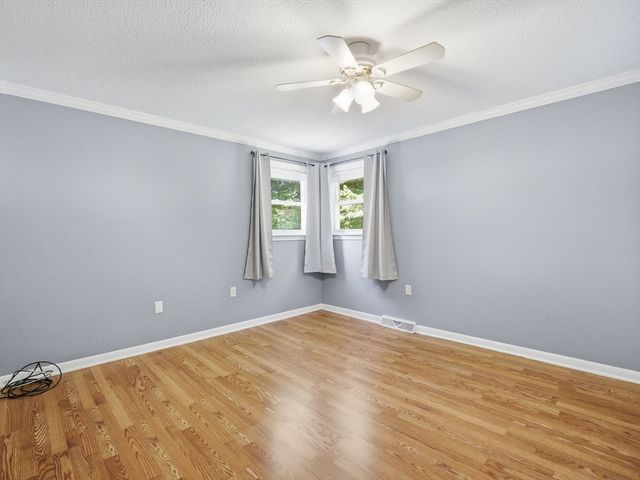 20 Franklin St, Billerica, MA 01862