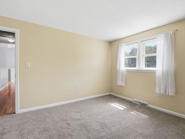 20 Franklin St, Billerica, MA 01862