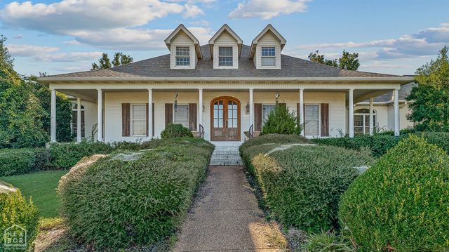 3623 Lacoste Drive, Jonesboro, AR 72404