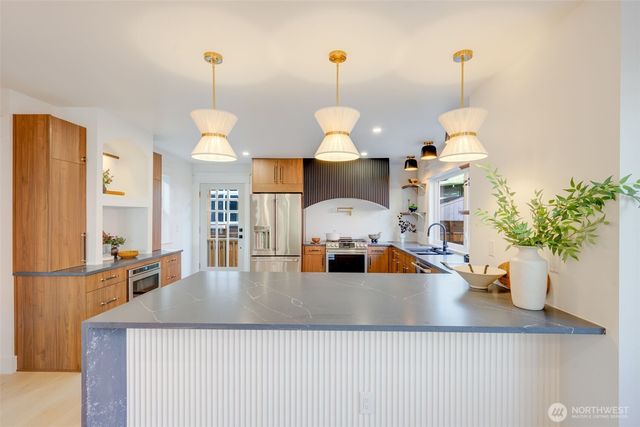 4203 5th Avenue NW, Seattle, WA 98107