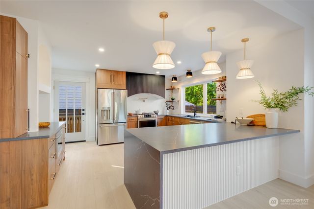 4203 5th Avenue NW, Seattle, WA 98107