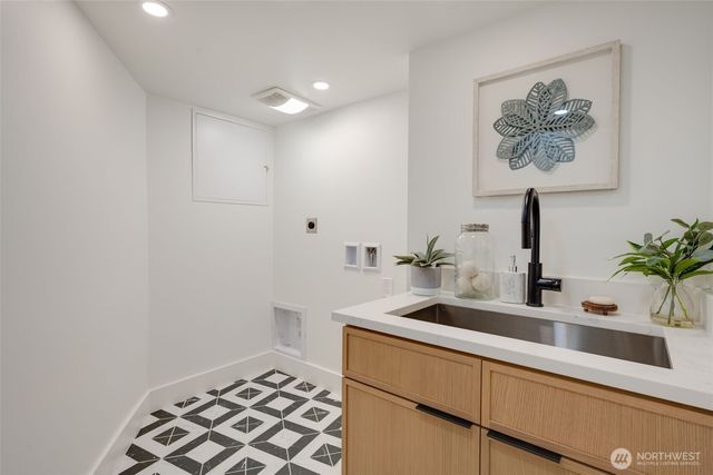 4203 5th Avenue NW, Seattle, WA 98107