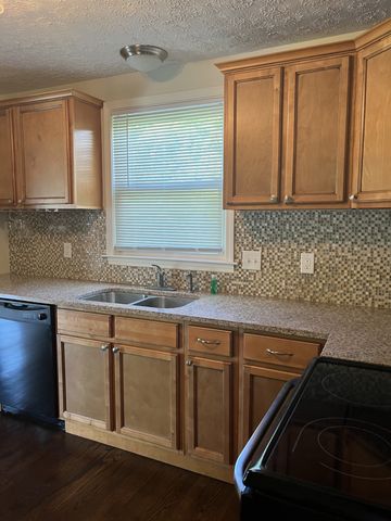 5925 Carl Pl, Nashville, TN 37209