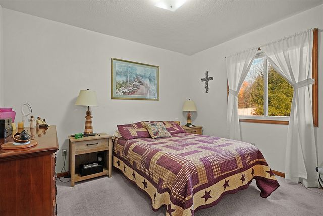 8600 7 Mile Road, Evart, MI 49631