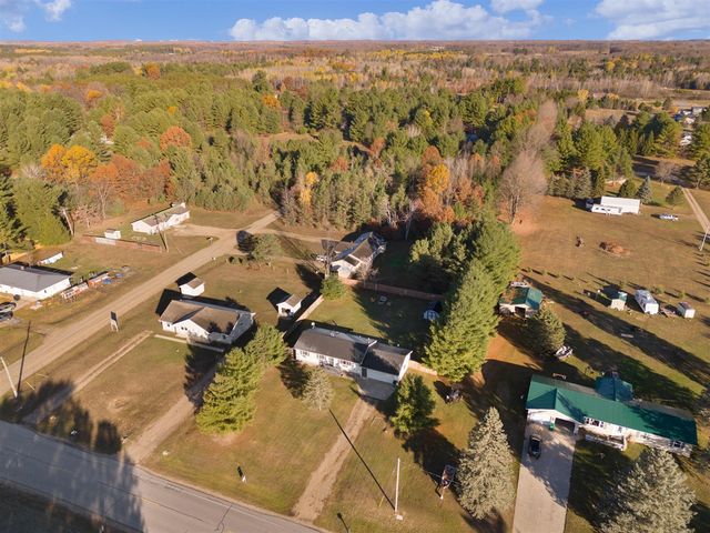 8600 7 Mile Road, Evart, MI 49631