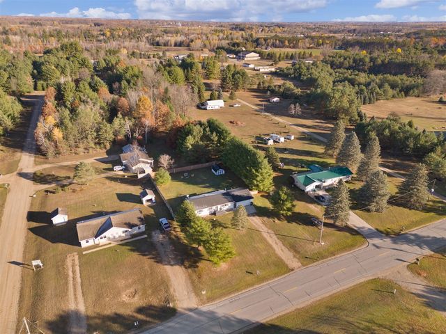 8600 7 Mile Road, Evart, MI 49631