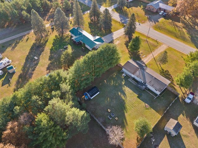 8600 7 Mile Road, Evart, MI 49631