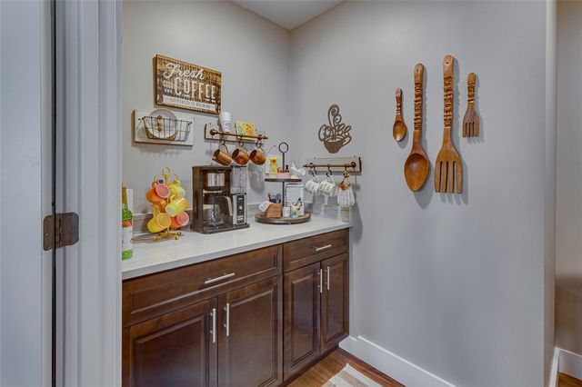 1712 E Saluda Lake Road, Greenville, SC 29611