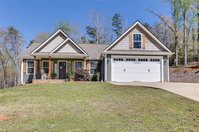 1712 E Saluda Lake Road, Greenville, SC 29611