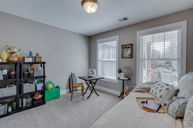 1712 E Saluda Lake Road, Greenville, SC 29611