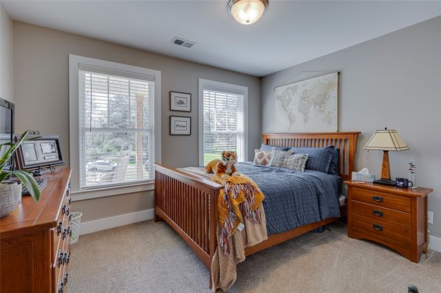 1712 E Saluda Lake Road, Greenville, SC 29611