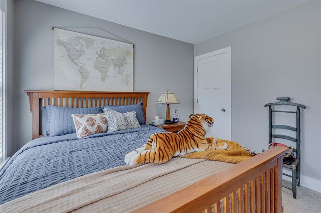 1712 E Saluda Lake Road, Greenville, SC 29611