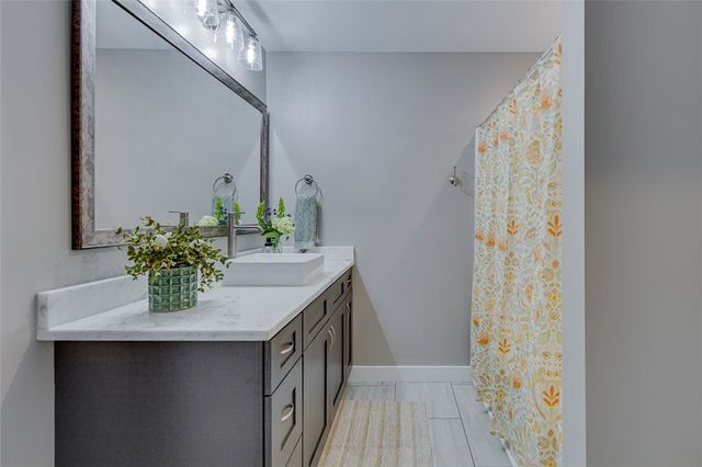 1712 E Saluda Lake Road, Greenville, SC 29611