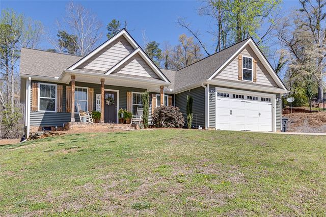 1712 E Saluda Lake Road, Greenville, SC 29611