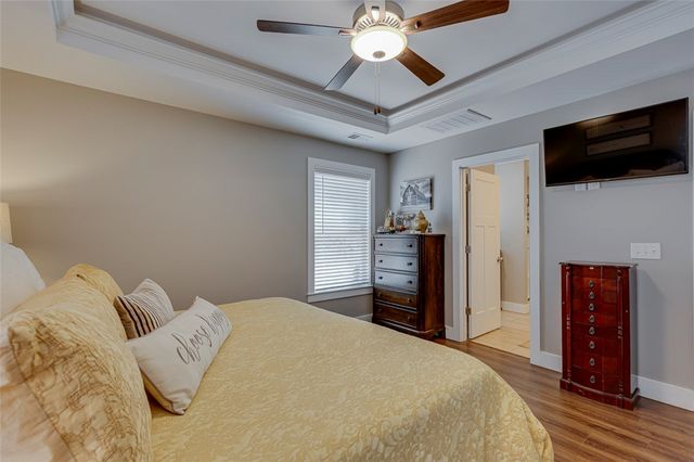 1712 E Saluda Lake Road, Greenville, SC 29611